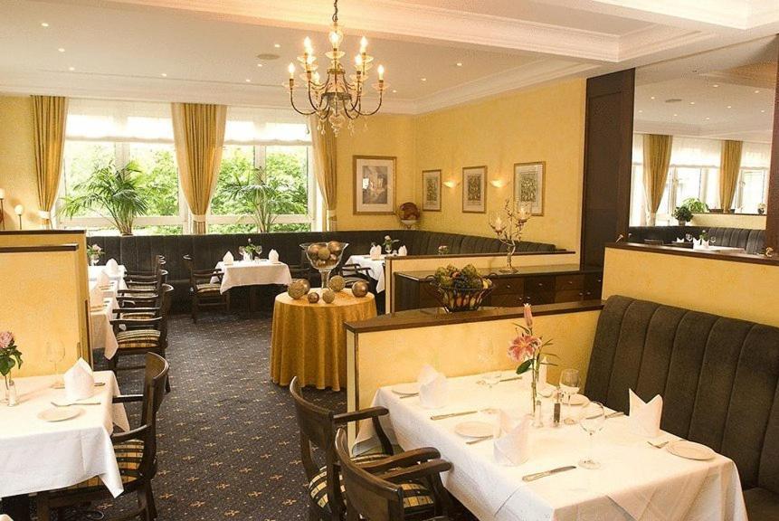 Parkhotel Am Taunus Oberursel  Exterior foto